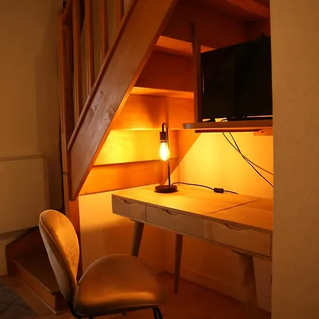 De L'aspre 여관 3*