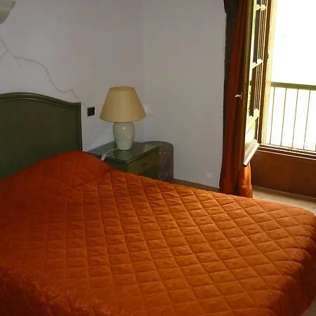 De L'aspre 여관 퐁땅쥬